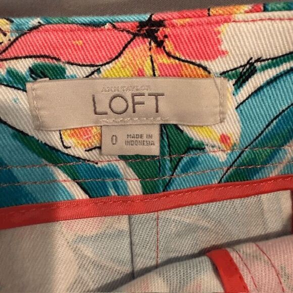Loft Pencil Skirt Tropical Floral Print Zip Closure Stretch Comfort Size 0 - Picture 4 of 9